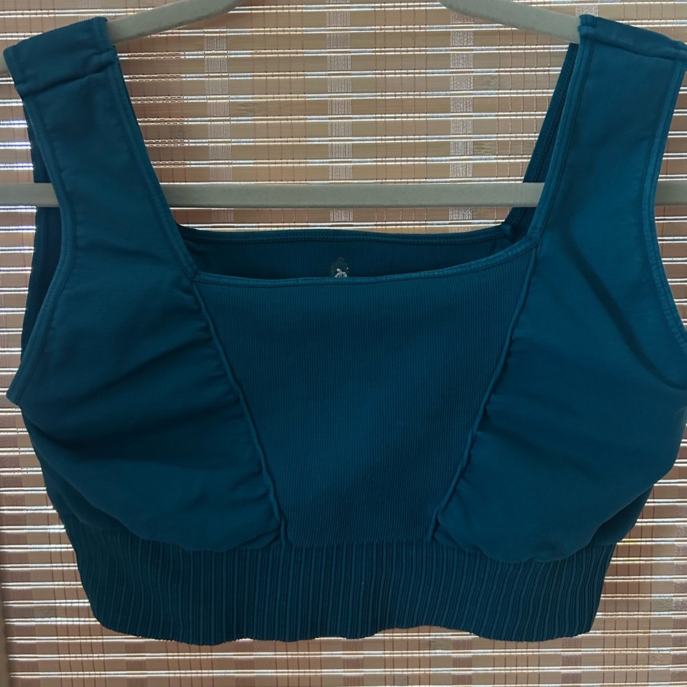 free people movement top